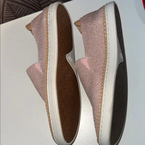 UGG Women's Alameda Sammy Slip-On Sneaker - Picture 5 of 8